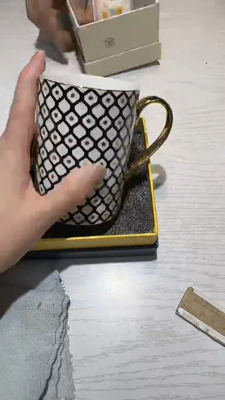 瓷片生活的本意就是开心@@1