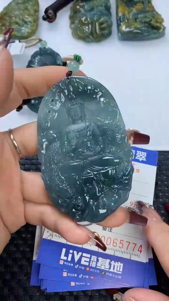 【闪购商品】翡翠颈饰未镶嵌111111111111111