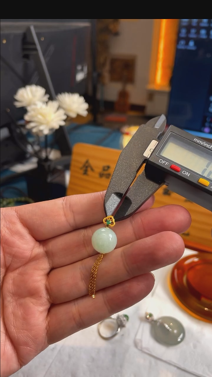 18K金镶嵌定制翡翠38632号