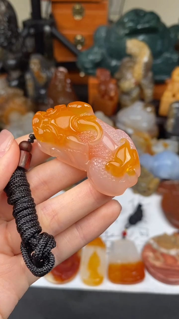 玛瑙/玉髓颈饰未镶嵌AA