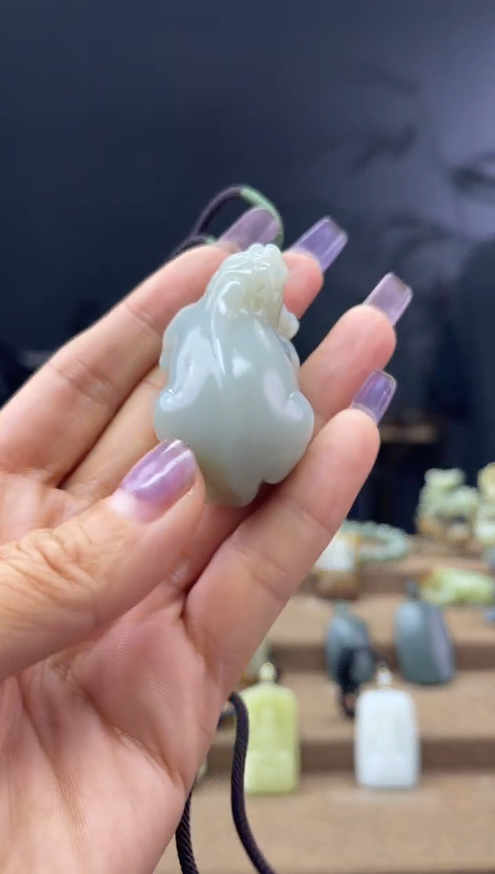 颈饰未镶嵌和田玉1