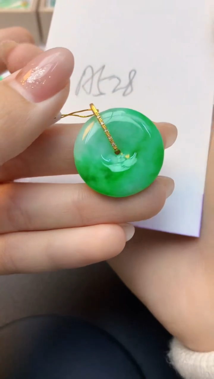 颈饰18K金镶嵌翡翠天然A货缅甸翡翠百元以上9元证书费自理