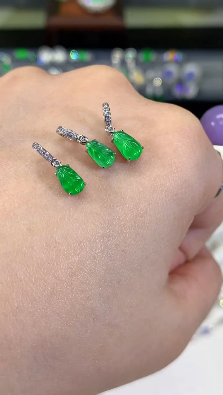 翡翠18K金镶嵌吊坠(不含链)A34|多样性发其一