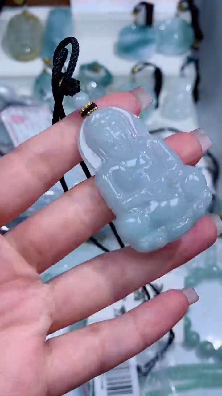 翡翠未镶嵌颈饰吊坠