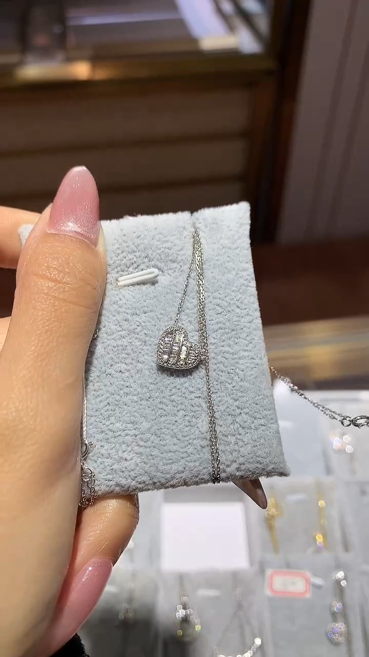 【闪购商品】钻石项链18K金镶嵌20分钻石项链