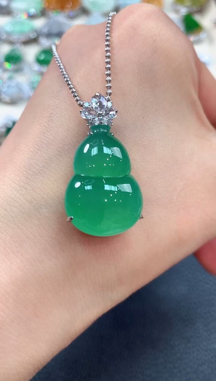 【闪购商品】翡翠吊坠(不含链)18K金镶嵌m1       