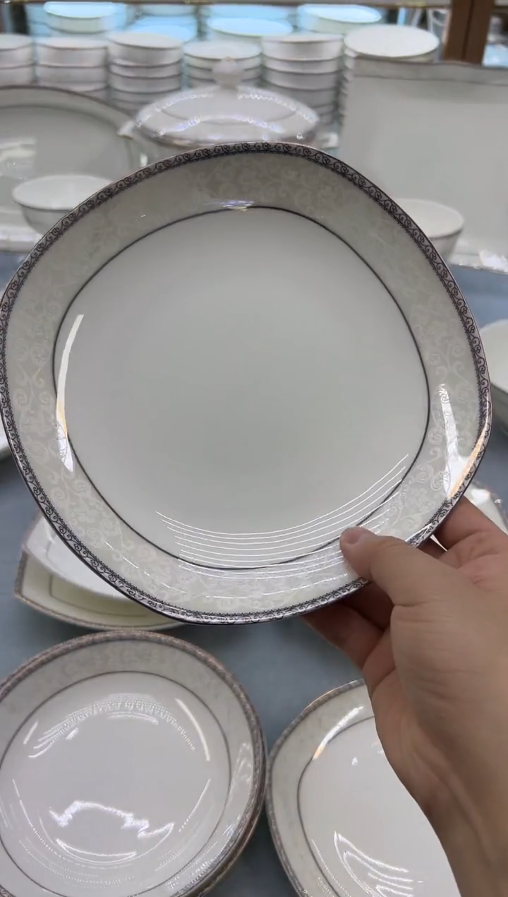 骨瓷玲珑8贵龙2个