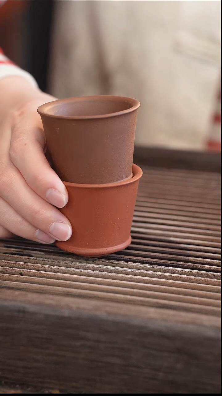 茶壶紫砂一红一紫杯子50cc