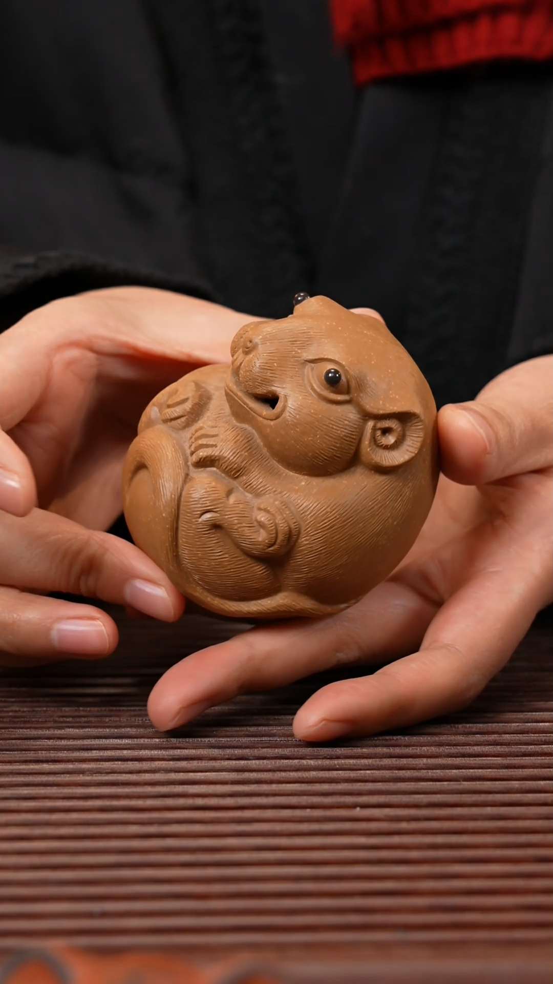 【闪购商品】紫砂茶宠手中有钱