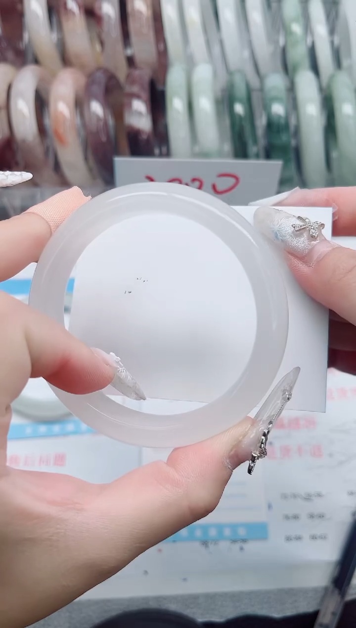 【闪购商品】石英质玉手镯未镶嵌A20-58.9