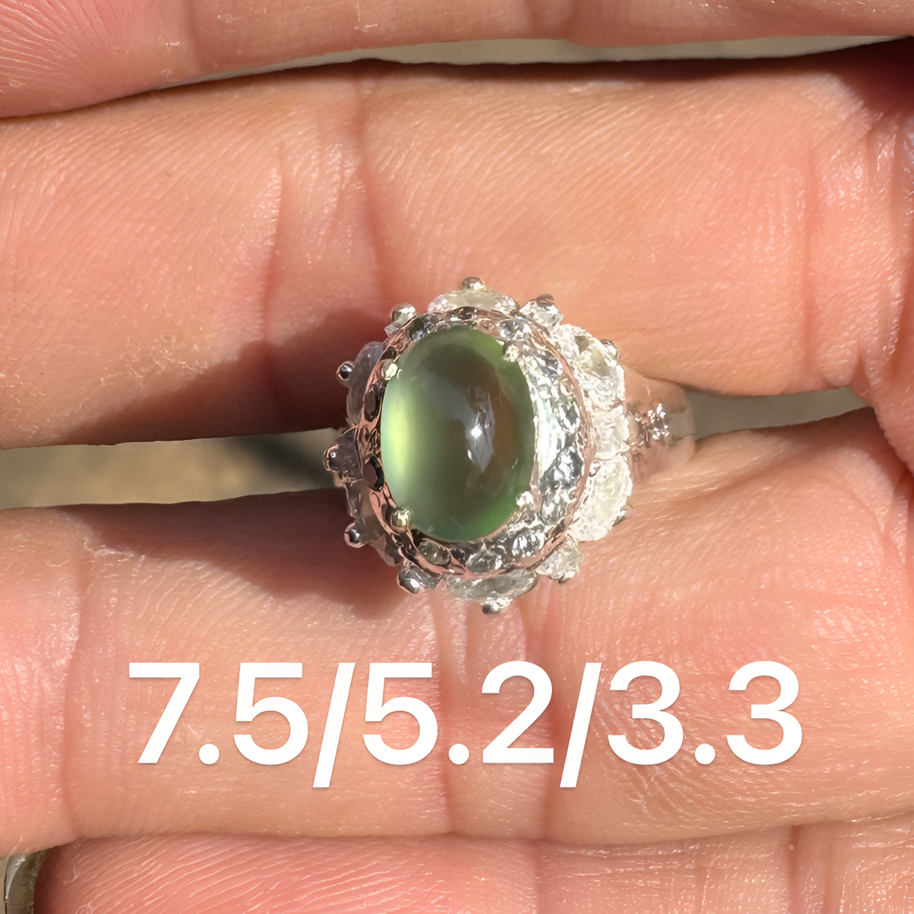 0216(小哪吒在源头)冰玻种翡翠湖水绿戒面干净饱满杠味荧光足M30