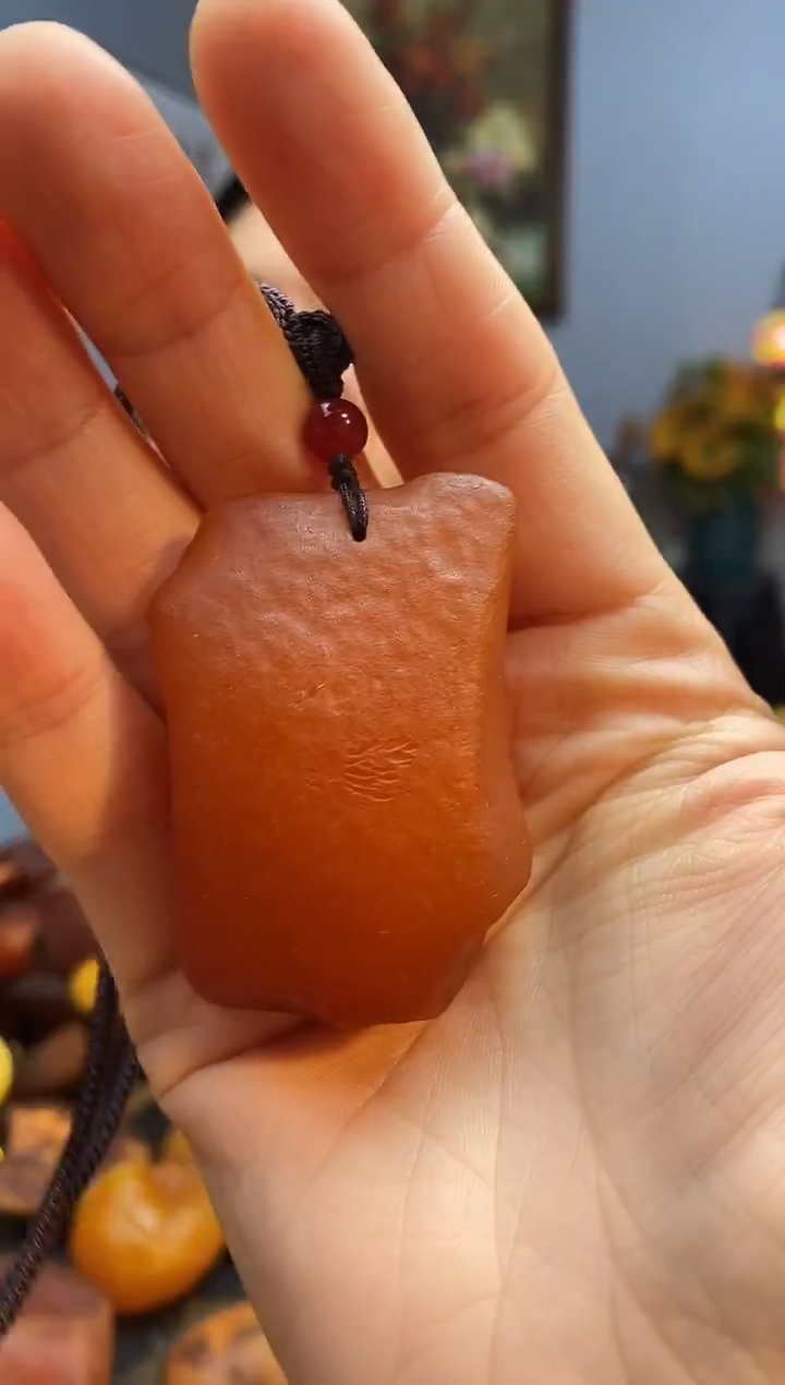 琥珀颈饰未镶嵌挂件