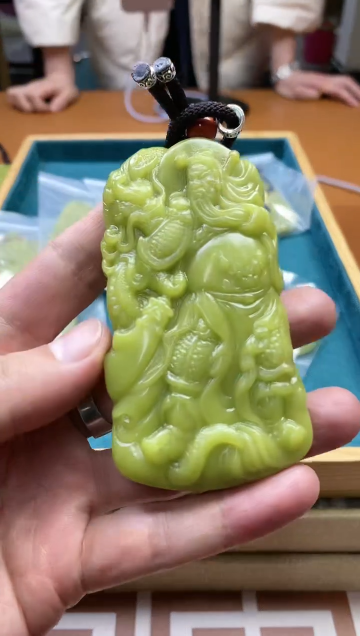 【闪购商品】蛇纹石玉其它未镶嵌多样性发货一个