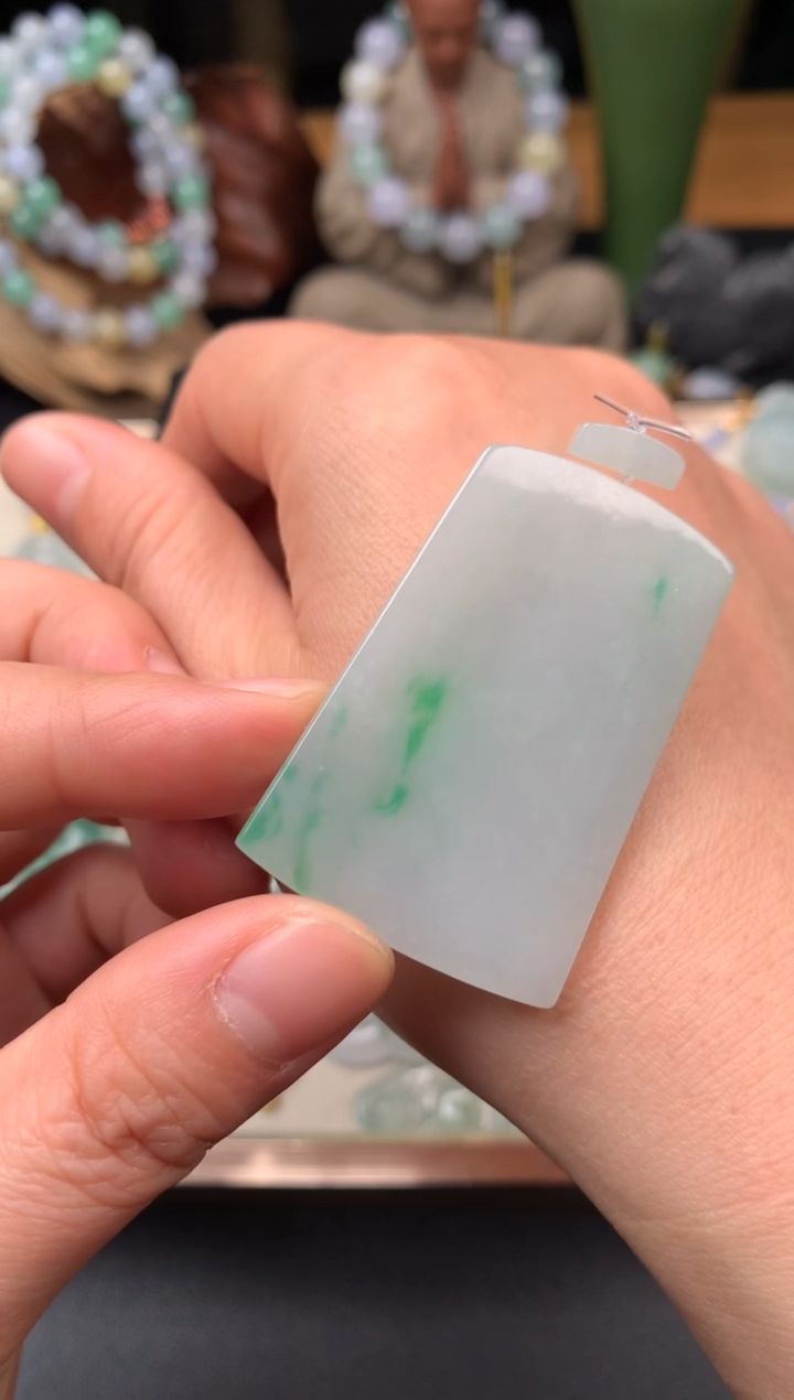 吊坠(不含链)未镶嵌翡翠吊坠