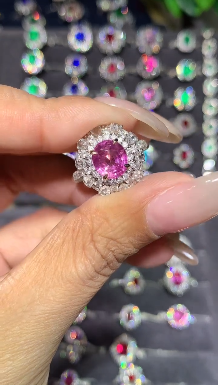 戒指彩色蓝宝石18K金镶嵌2.11CT