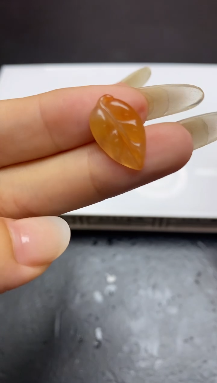 定制翡翠未镶嵌翡翠毛货~