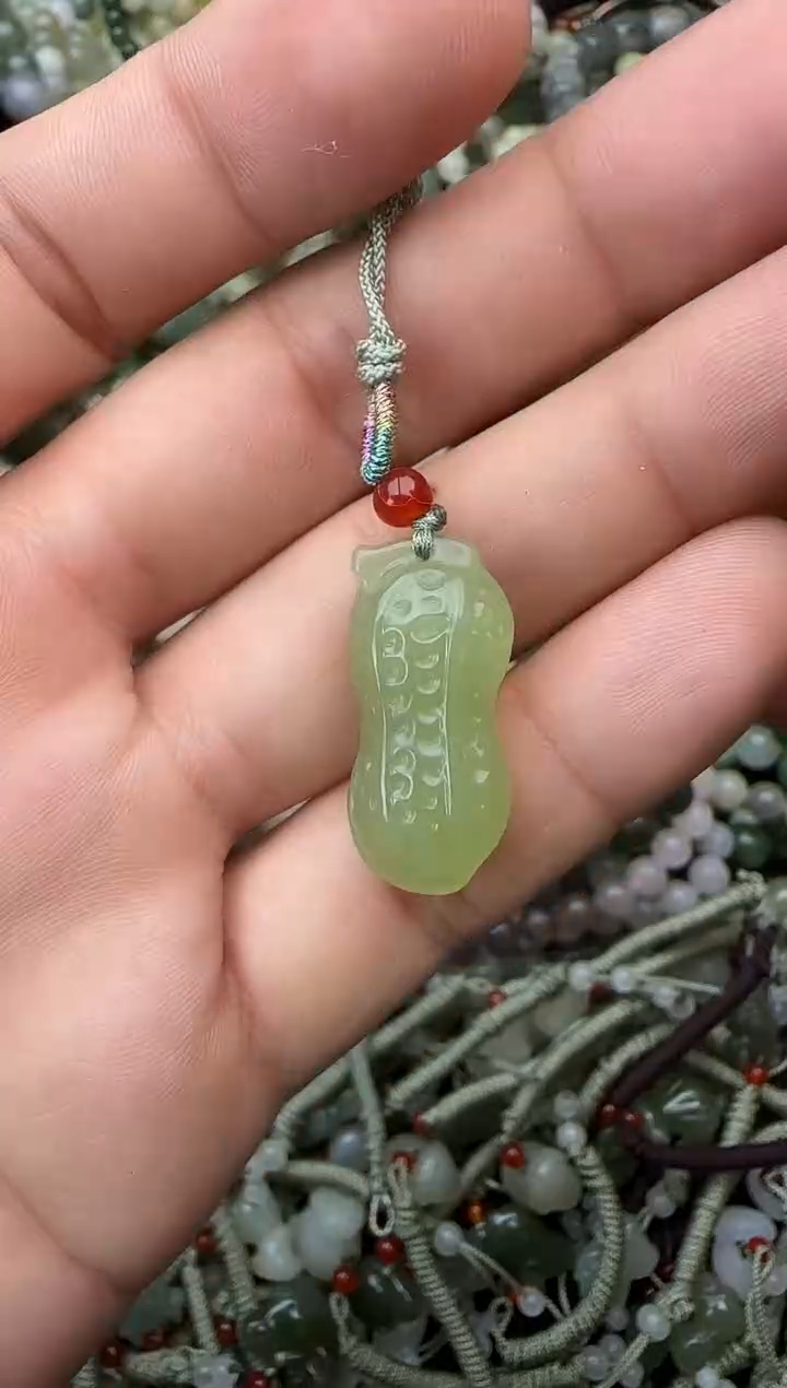 颈饰未镶嵌和田玉拍一发一