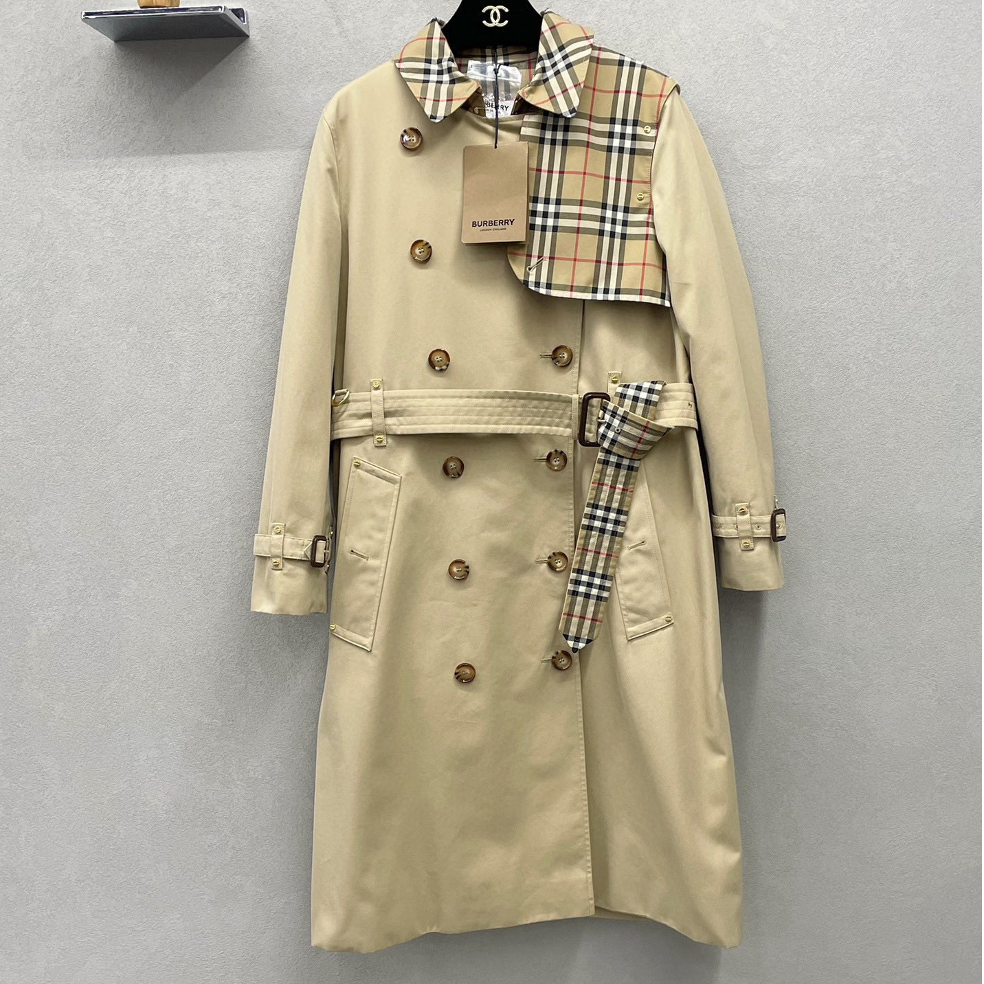 全新未使用 BURBERRY/博柏利 经典卡其风衣/40码/全新未使用/000