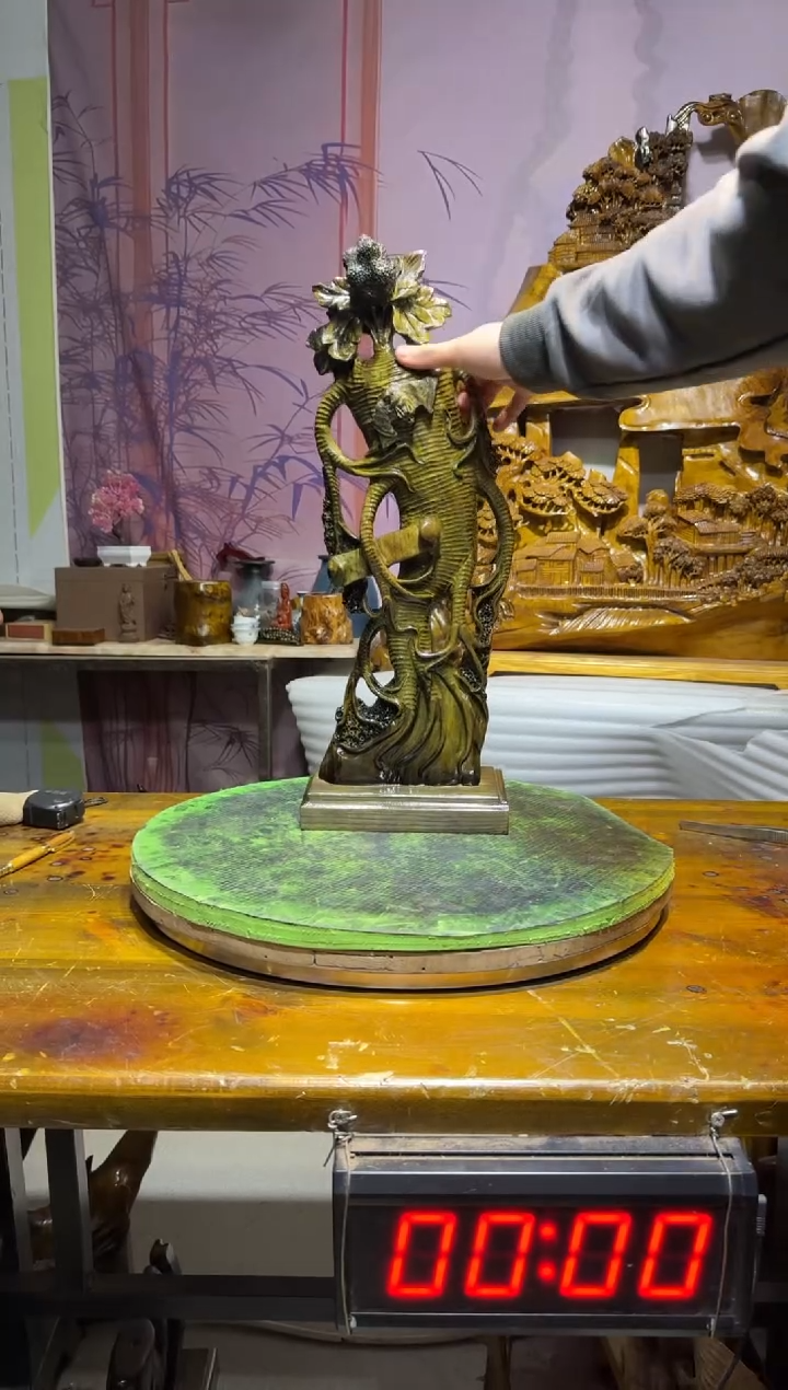 金丝楠乐*烟金丝楠木雕刻摆件