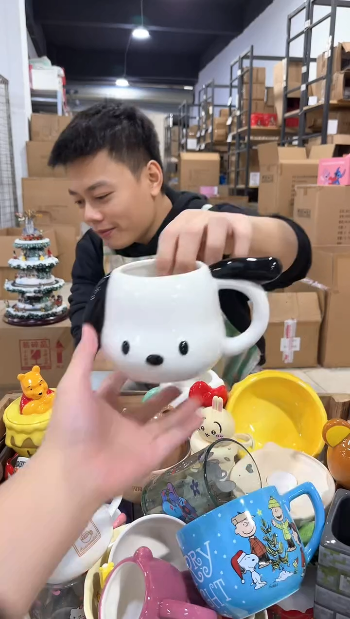 瓷片帕恰狗头杯 