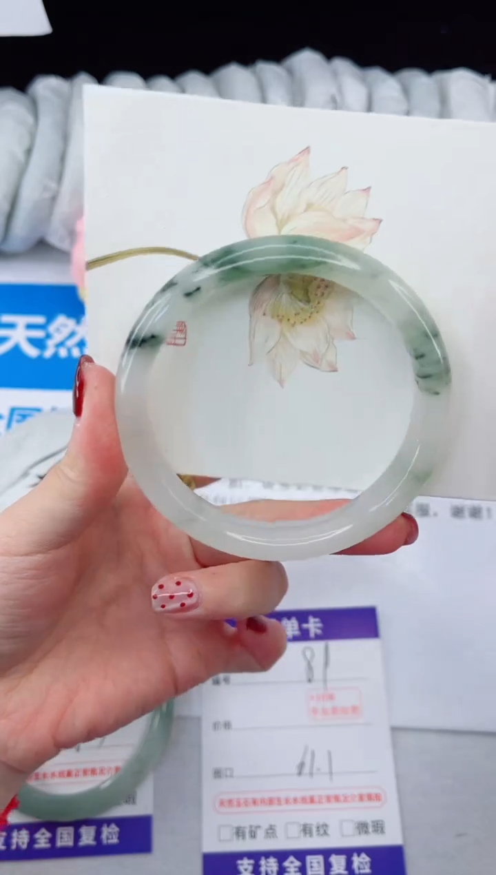 【闪购商品】石英质玉手镯合金89-61.1福利