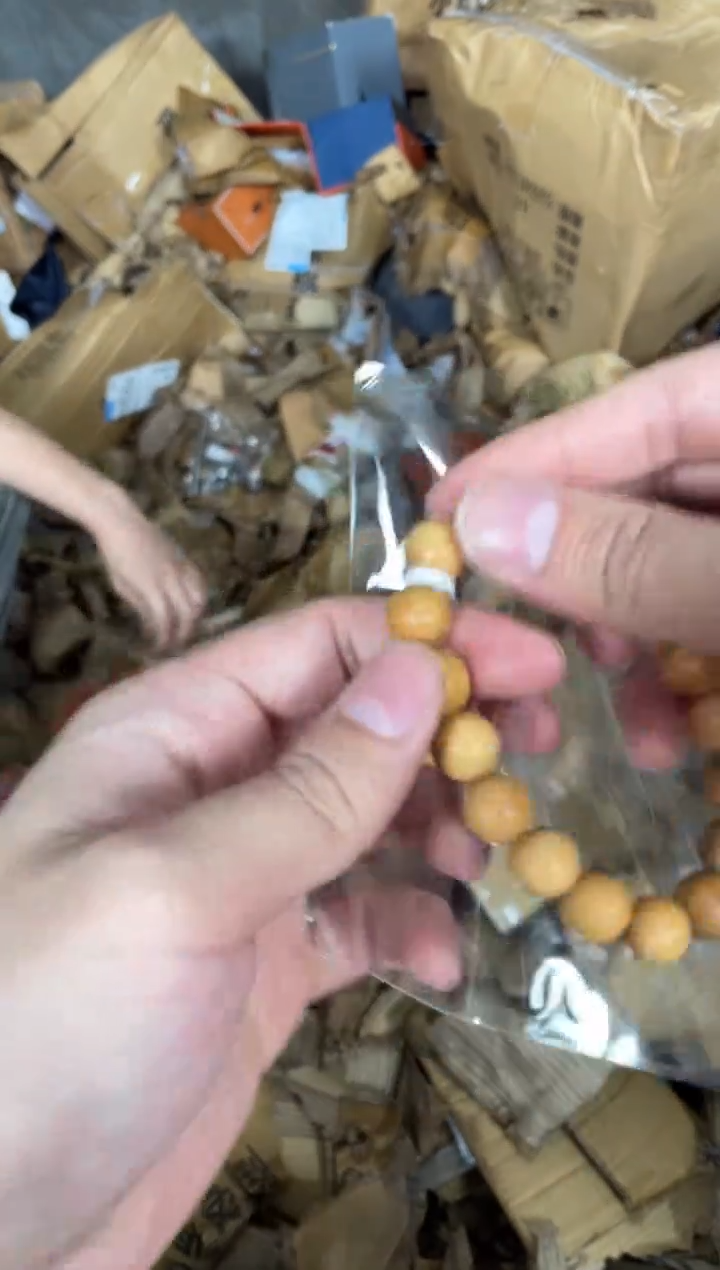 木质非金属捧月福利闪购商品