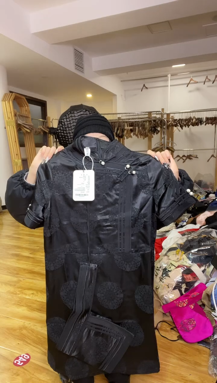 M码       90-105斤  裙子