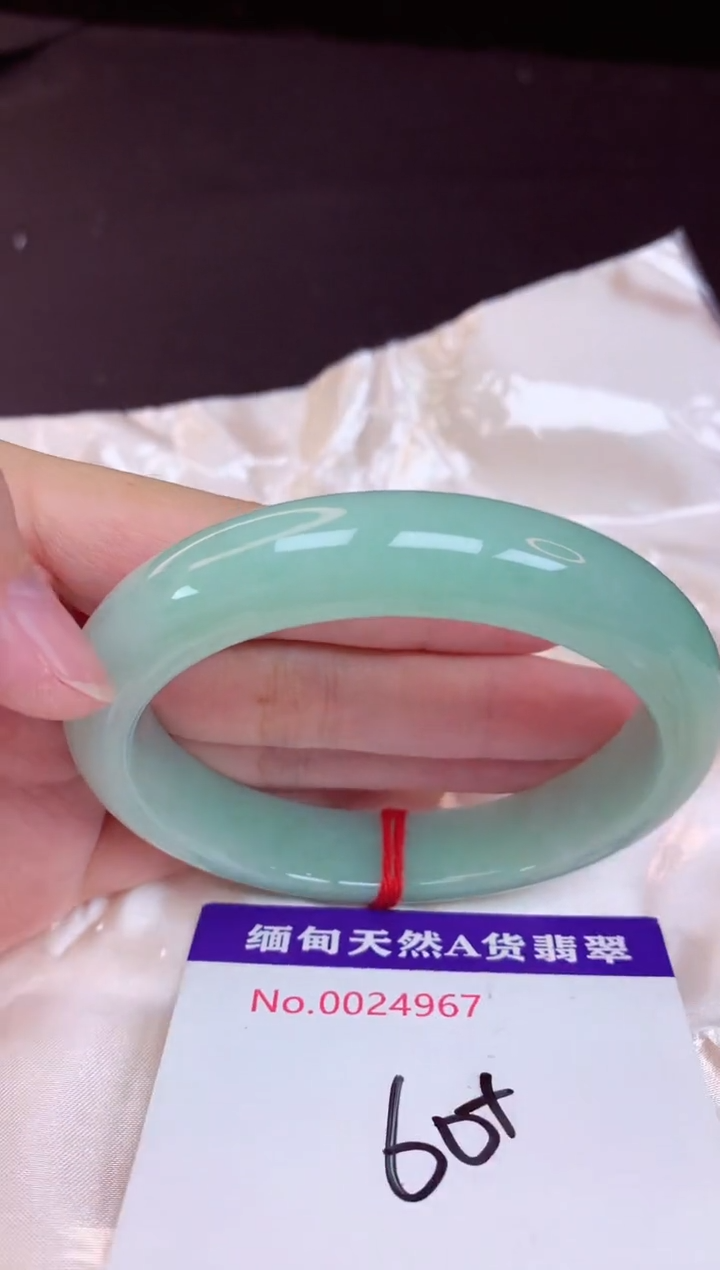 未镶嵌手镯翡翠60