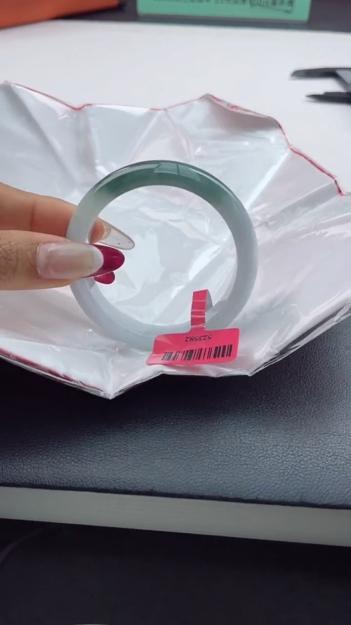 【闪购商品】翡翠手镯未镶嵌9翡翠手镯