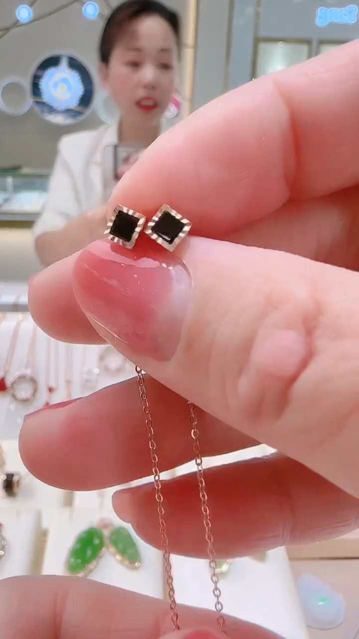 【闪购商品】玛瑙/玉髓耳饰18K金镶嵌耳饰