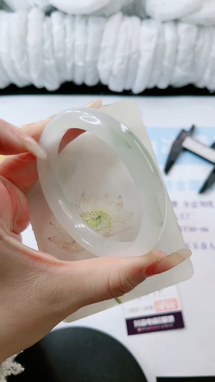 【闪购商品】石英质玉手镯未镶嵌多样性发货E674