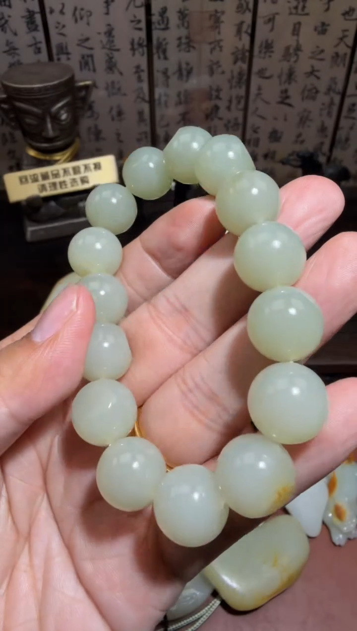 未镶嵌和田玉挂件和田玉
