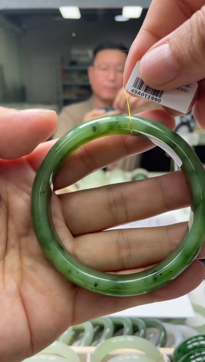 【闪购商品】和田玉手镯未镶嵌编码1990 圈口63-64