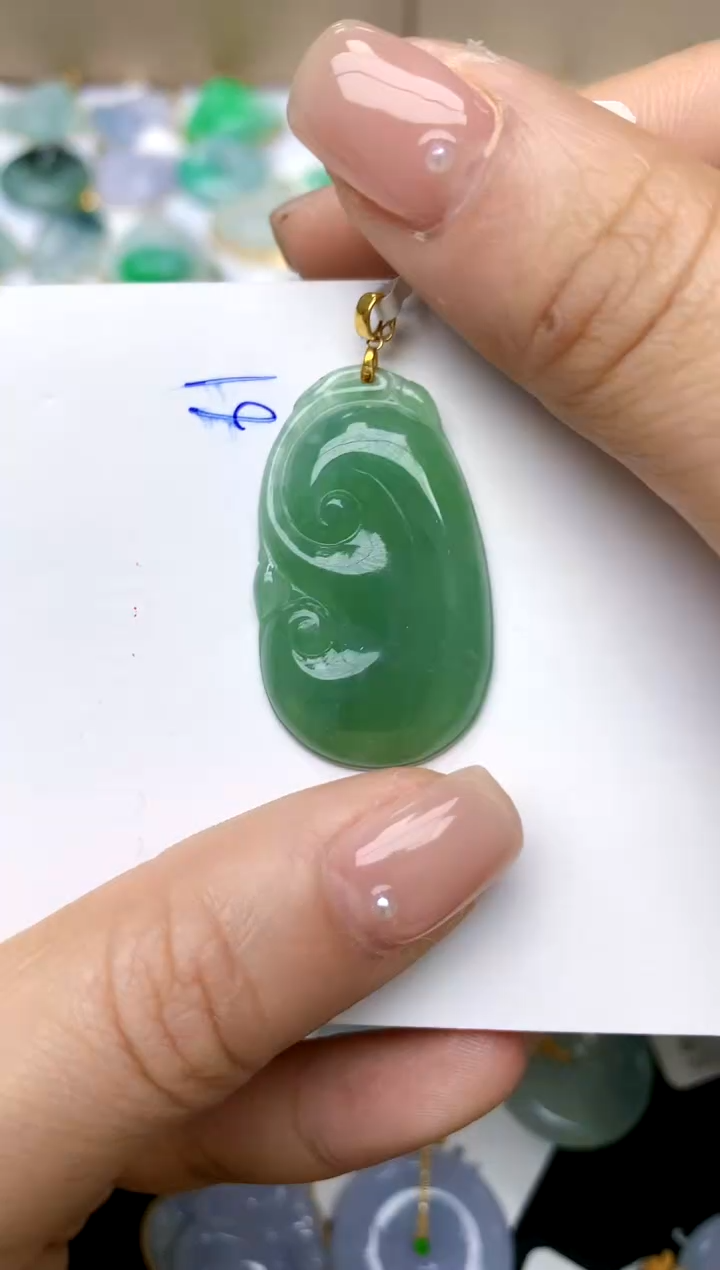 【闪购商品】翡翠颈饰18K金镶嵌61天然A货翡翠