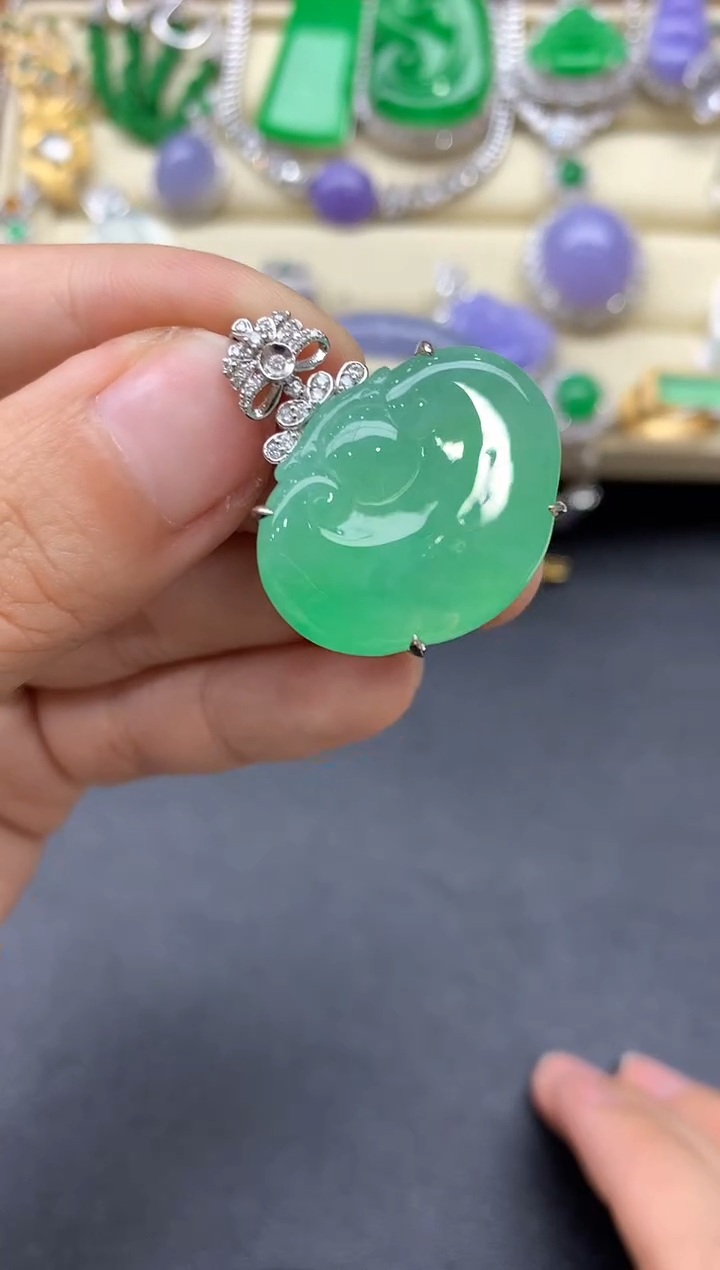 【闪购商品】翡翠颈饰18K金镶嵌705-中国好珍宝