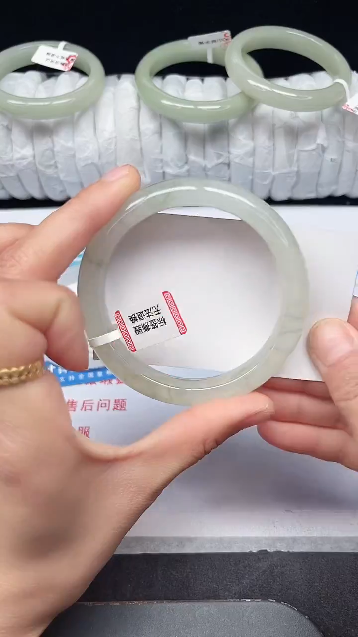 未镶嵌手镯石英质玉15-60/61