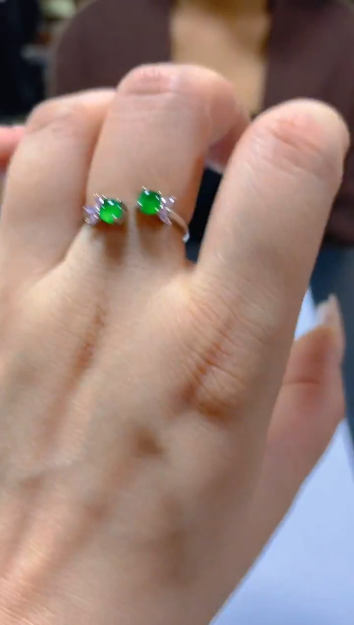 未镶嵌戒指翡翠多样性发一