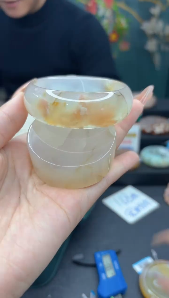 【闪购商品】石英质玉手镯未镶嵌154（55圈赠送镯心）