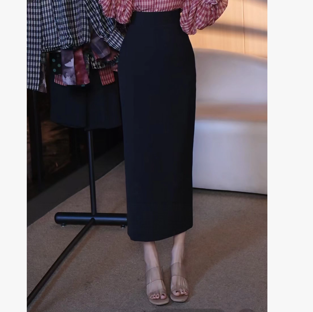 刘欣服饰优雅修身黑色包臀裙秋款新款简约大气知性高腰半身裙5294