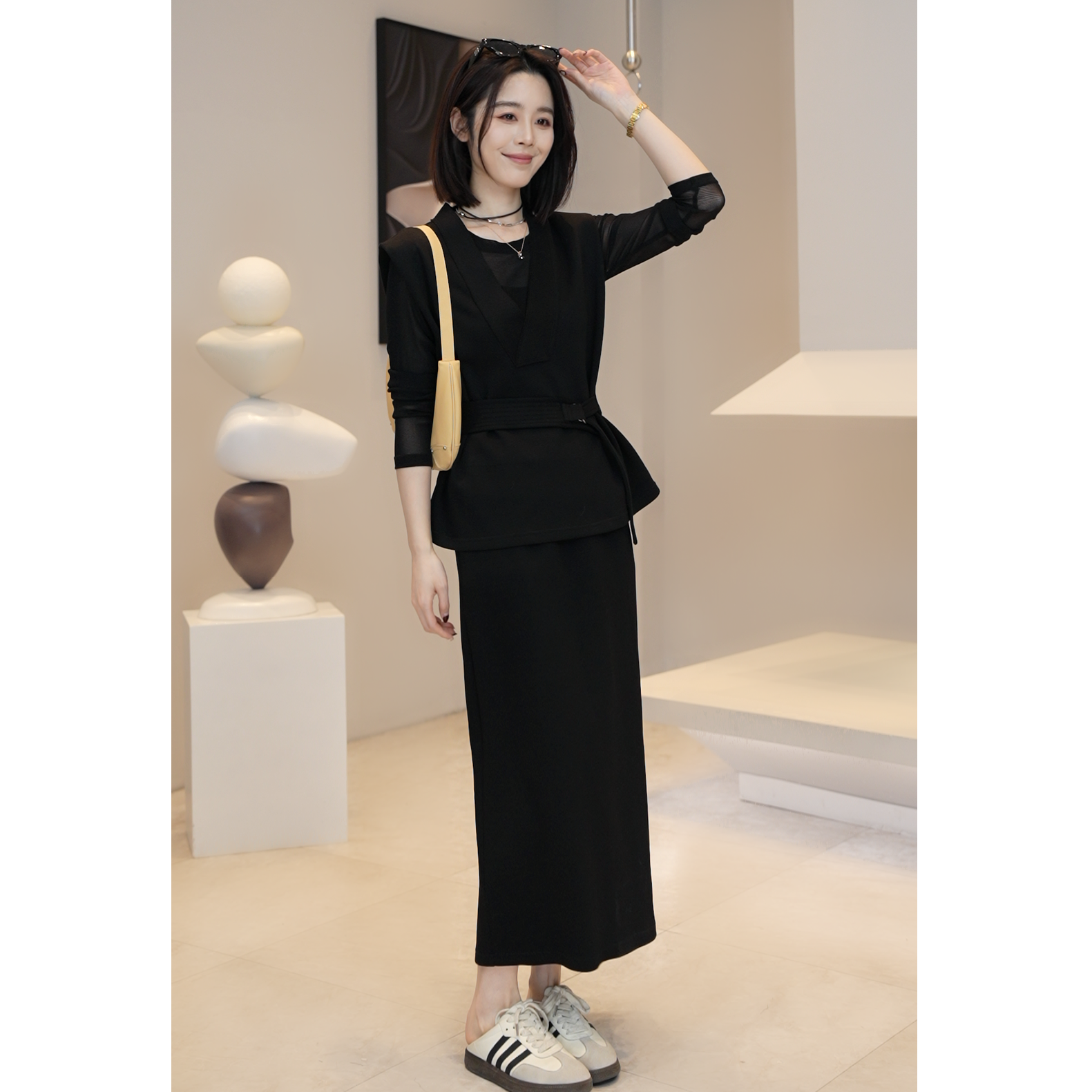 清货价【薇薇绮】春季穿搭高级感时尚百搭显瘦马甲半裙三件套D111