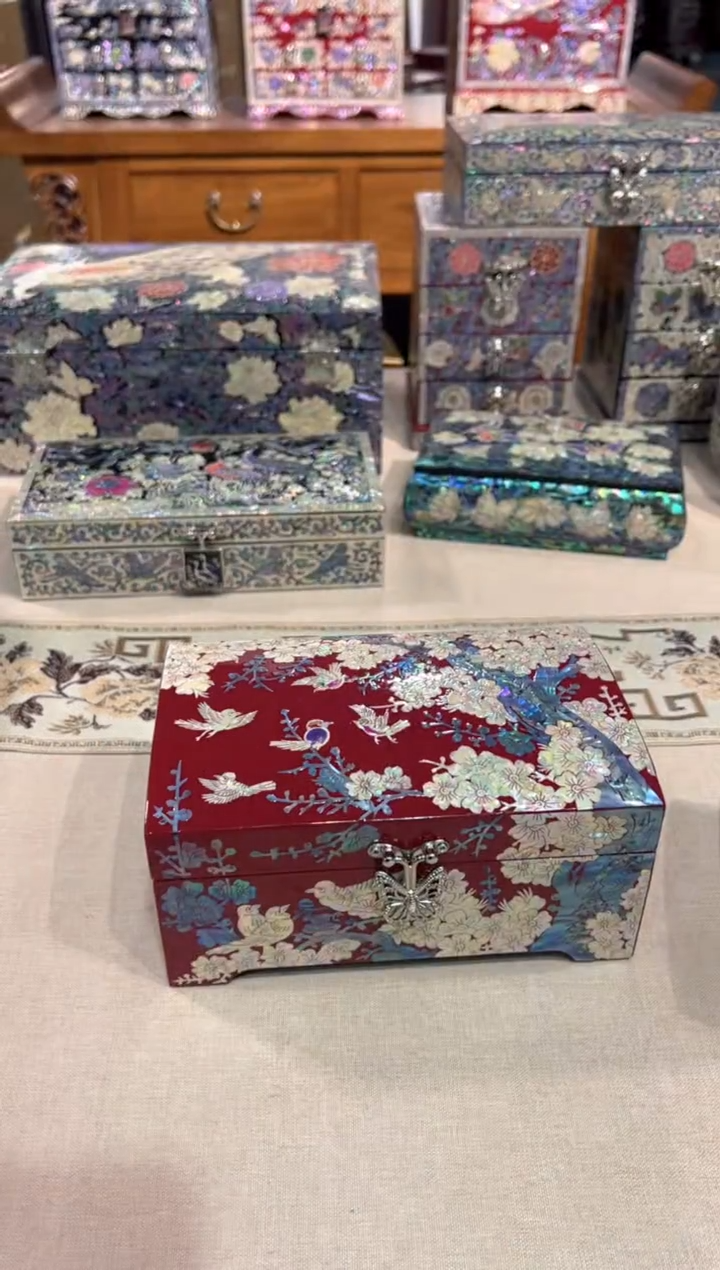 【闪购商品】按扣绒布底·弘贝雅螺钿漆器文化馆 