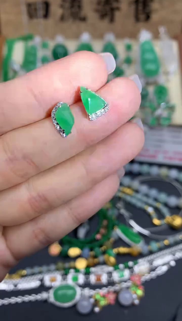 【闪购商品】翡翠耳饰18K金镶嵌368-中国好珍宝