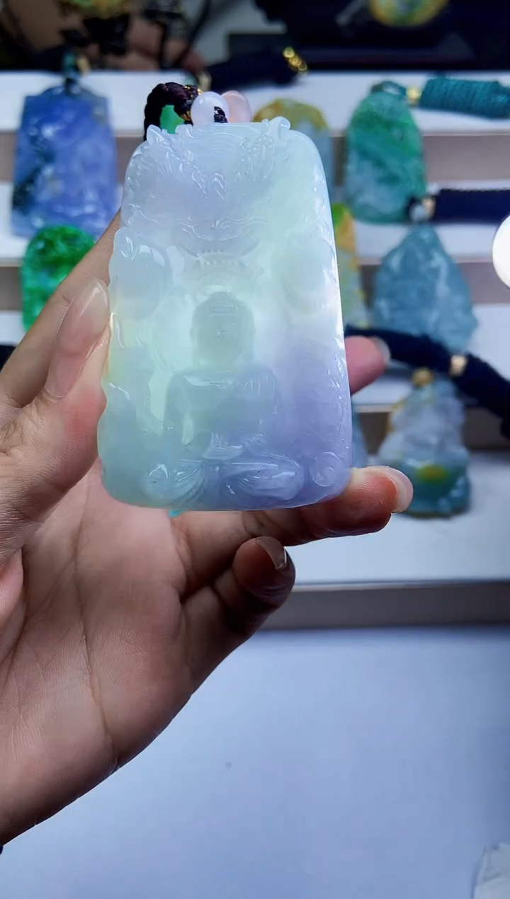 颈饰未镶嵌翡翠翡翠A货