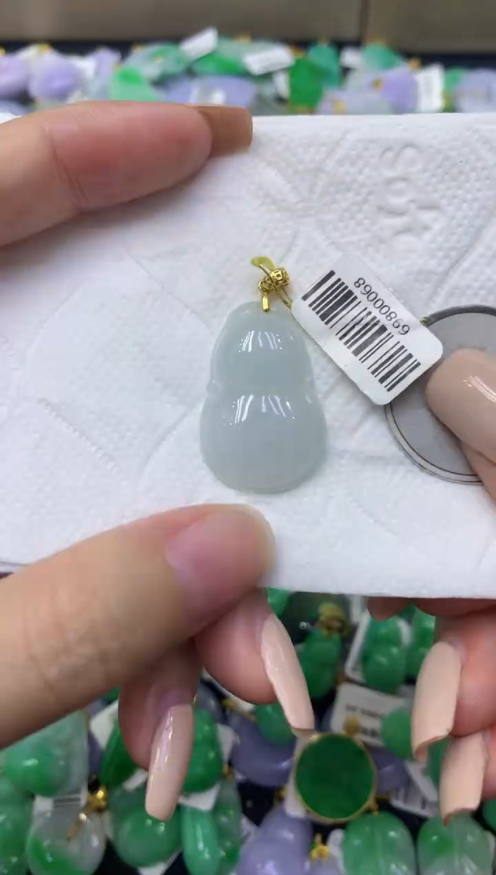 颈饰未镶嵌翡翠天然缅甸翡翠A货