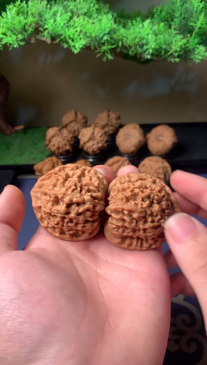 【闪购商品】文玩核桃吊坠48官帽