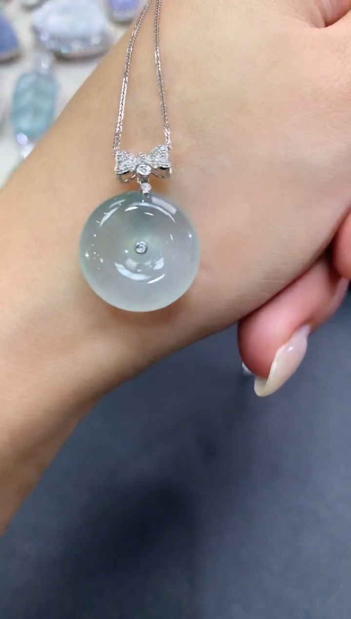 【闪购商品】翡翠颈饰18K金镶嵌a44          