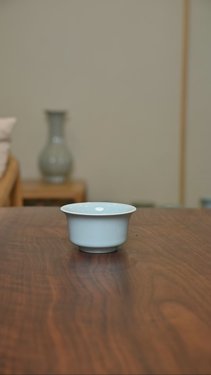 杯手拉天青釉微瑕马蹄杯朱晓辉作品50ml