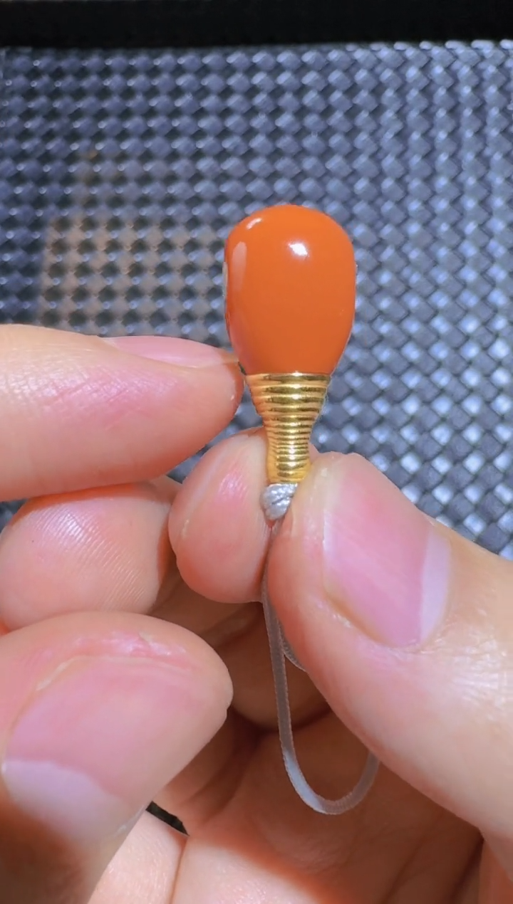 【闪购商品】南红玛瑙吊坠(不含链)18K金镶嵌三通吊坠