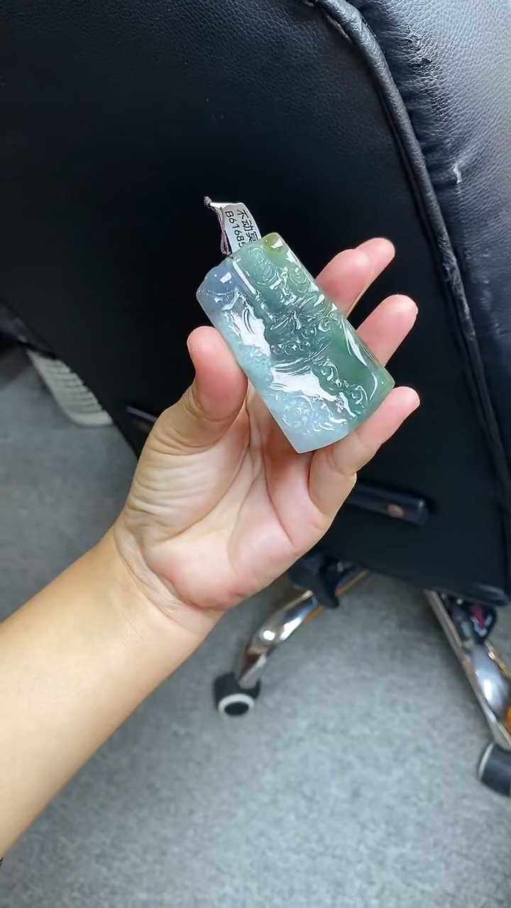 【闪购商品】翡翠颈饰未镶嵌挂件