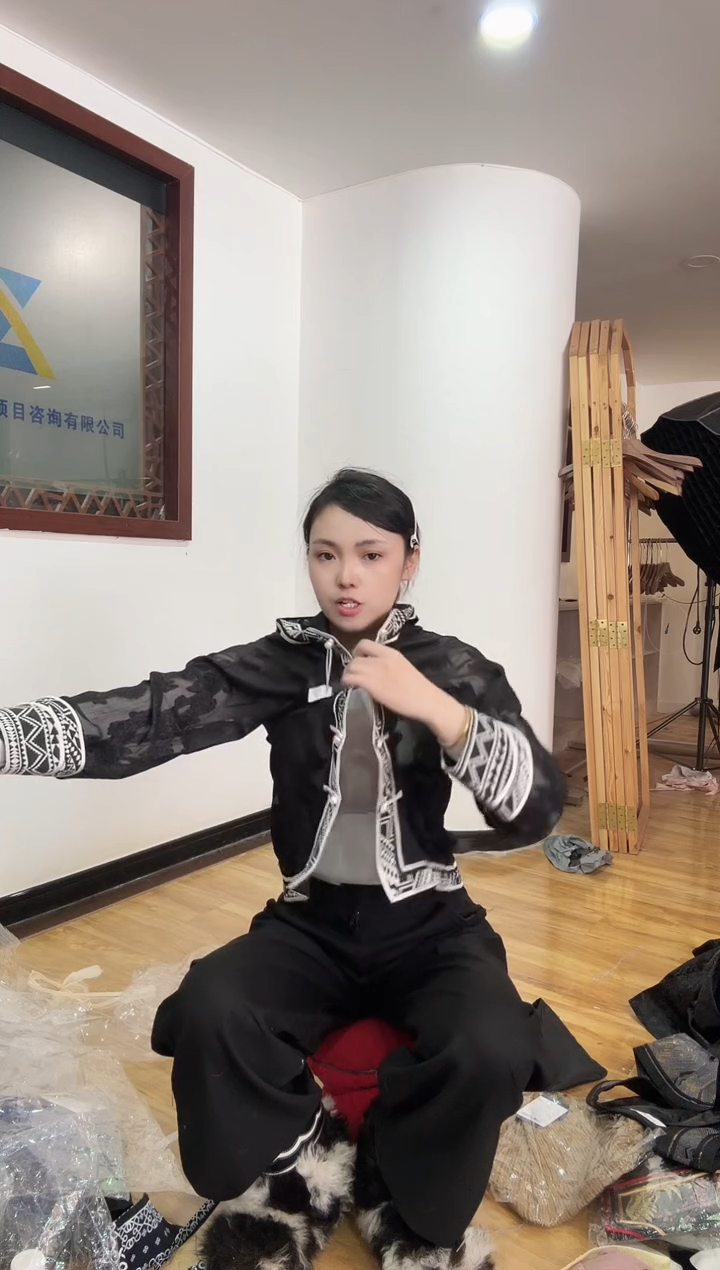 防晒       M码        110-120斤